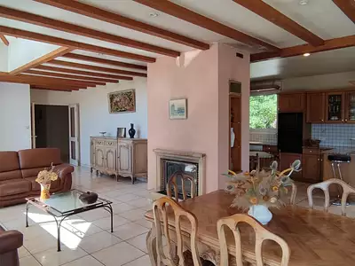 Maison, 204 m²