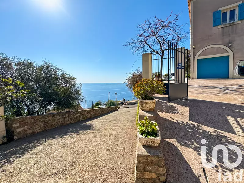 Maison, 215 m²