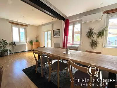 Maison, 166 m²