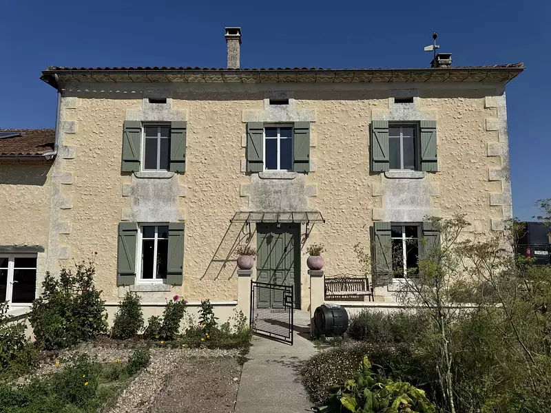 Maison, 214 m²