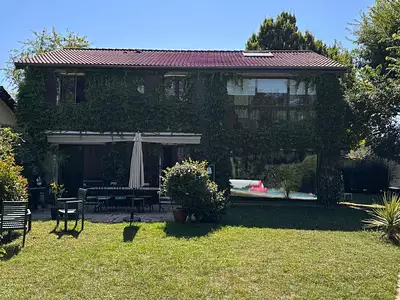 Maison, 167 m²