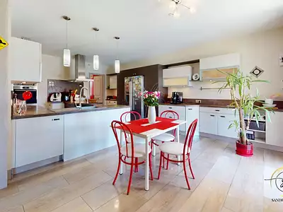 Maison, 286 m²