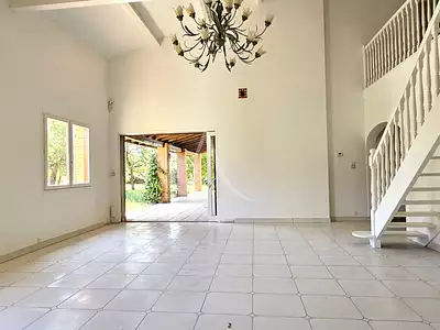 Maison, 250 m²