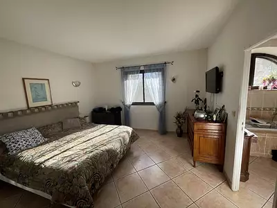 Maison, 200 m²