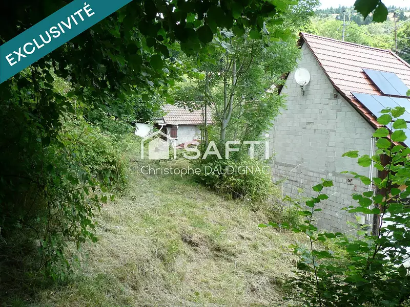 Terrain, 889 m²