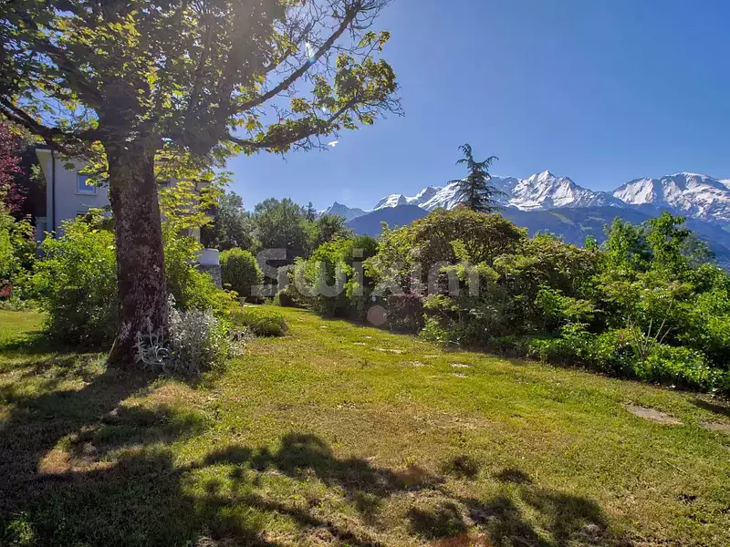 Maison, 278 m²
