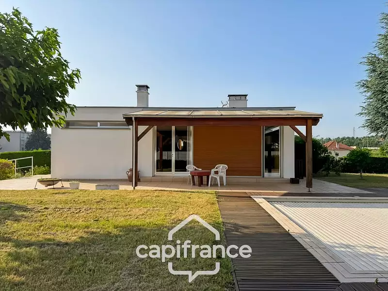 Maison, 99 m²