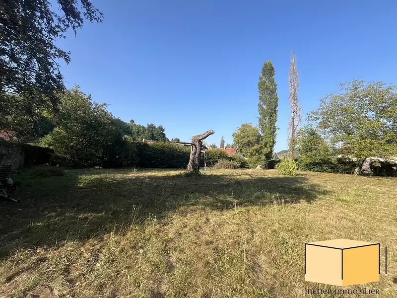Terrain, 735 m²