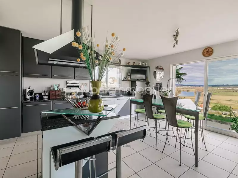 Maison, 164 m²