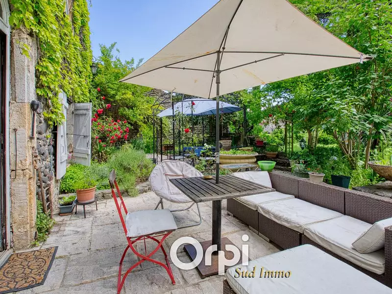 Maison, 300 m²