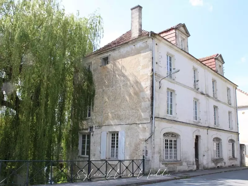 Maison, 330 m²