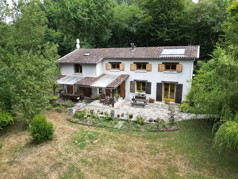 Maison, 323 m²