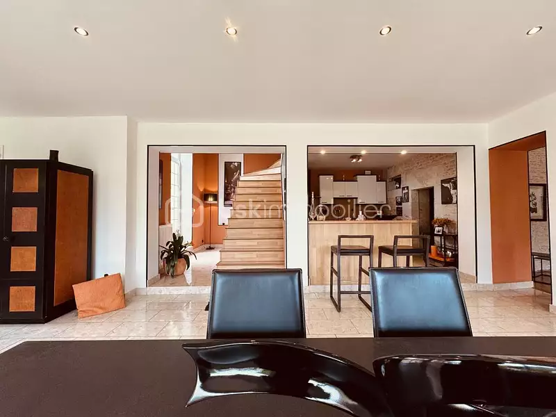 Maison, 201 m²