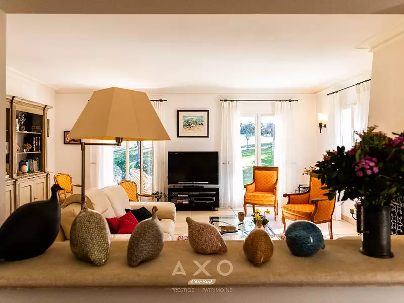 Maison, 215 m²