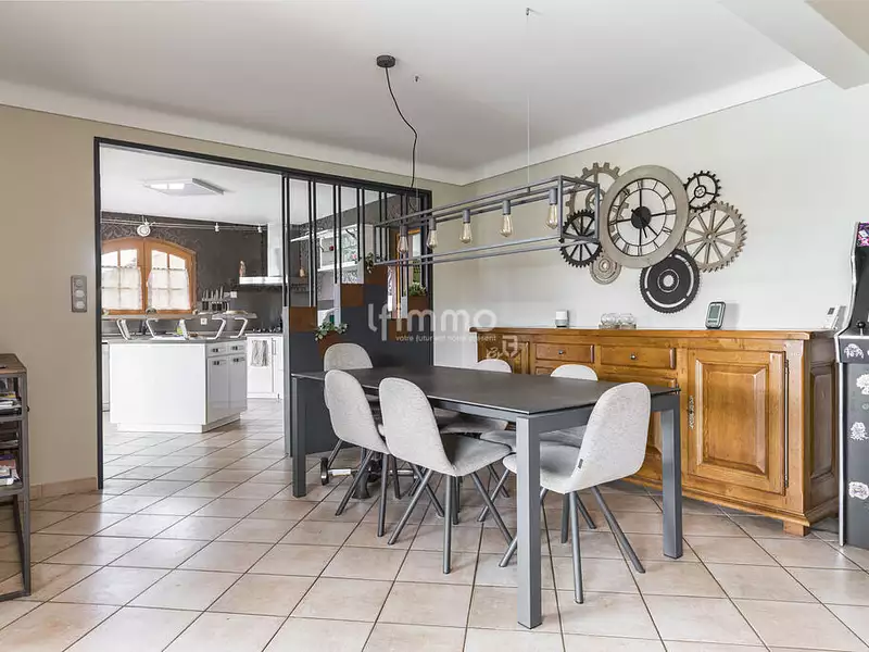 Maison, 200 m²