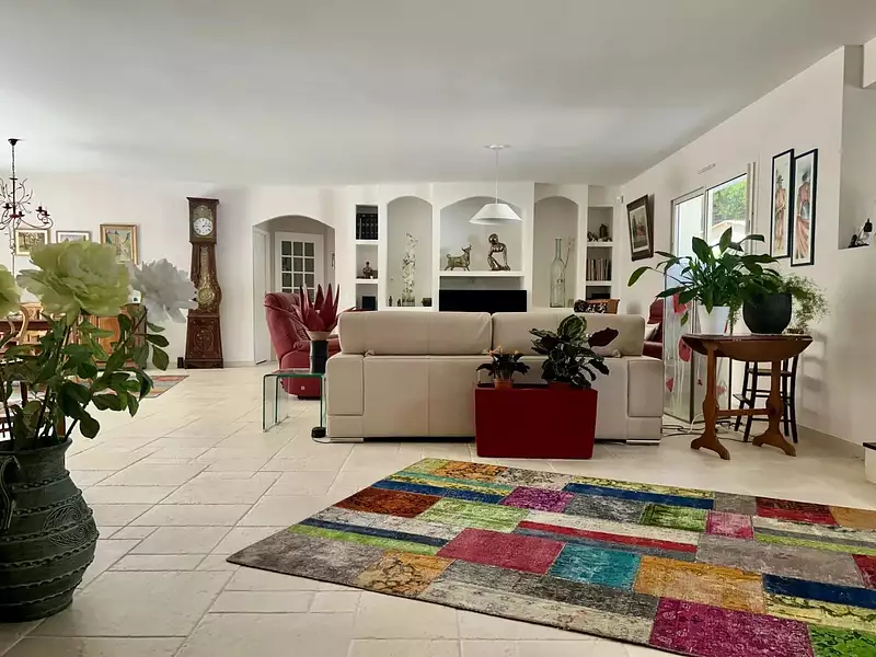 Maison, 248 m²