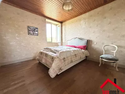 Maison, 245 m²