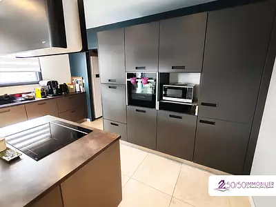 Maison, 177 m²