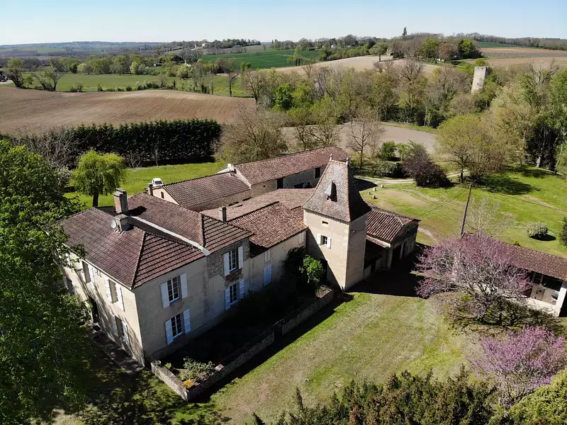Maison, 292 m²