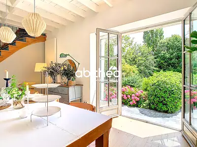 Maison, 250 m²