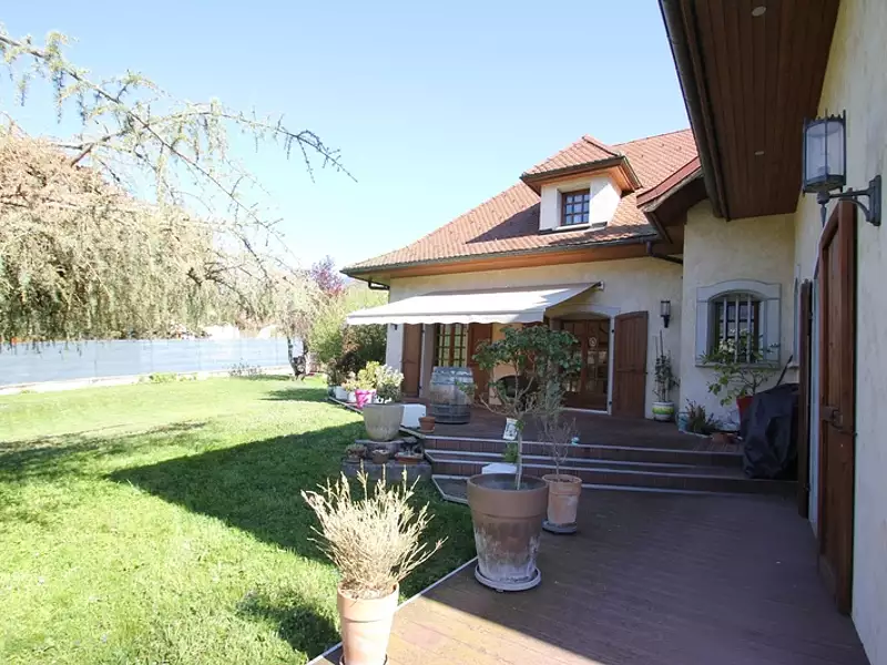 Maison, 256 m²