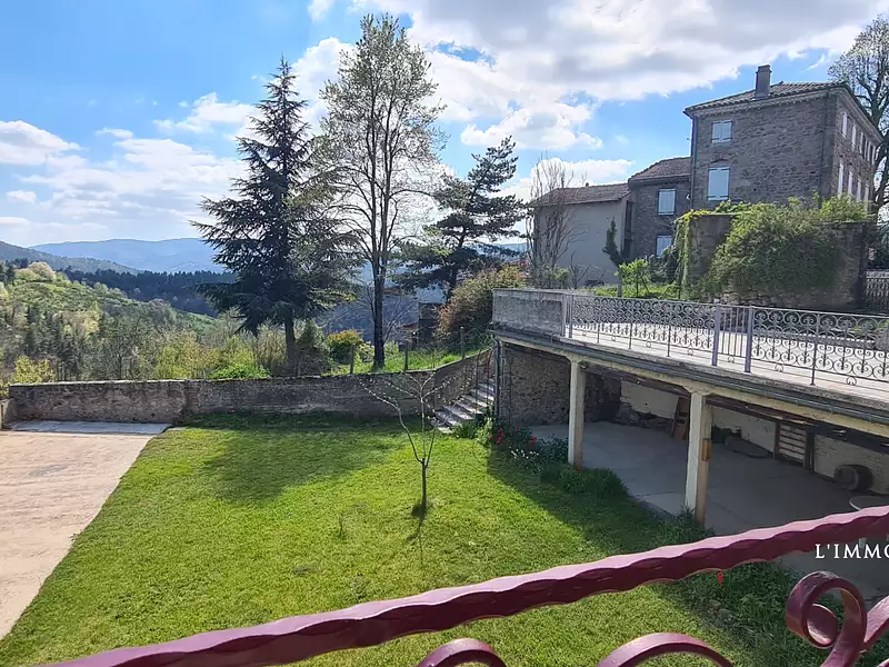 Maison, 307,4 m²