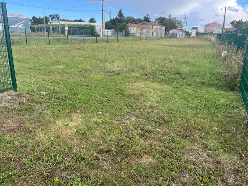 Terrain, 755 m²