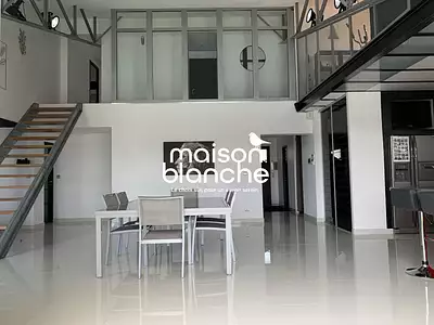 Maison, 240 m²