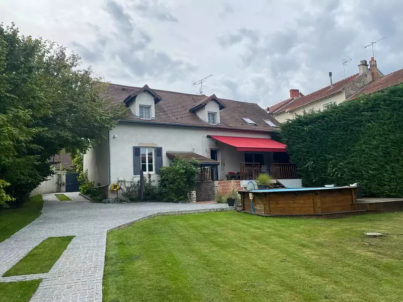 Maison, 158 m²