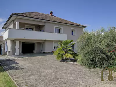 Maison, 151,74 m²