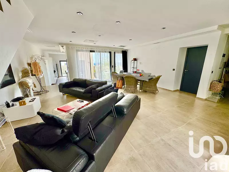 Maison, 117 m²