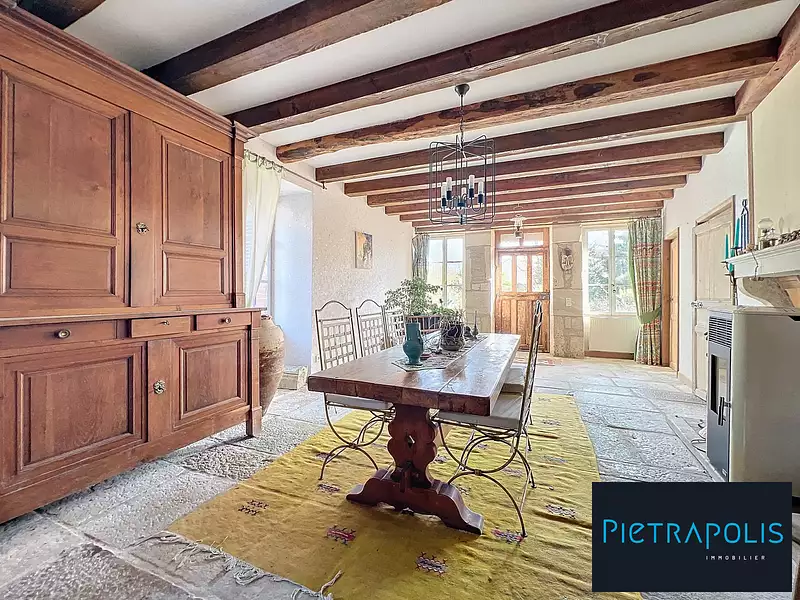 Maison, 167 m²
