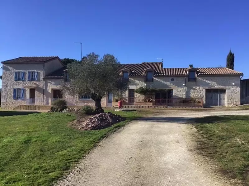 Maison, 305 m²