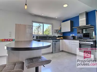 Maison, 210 m²