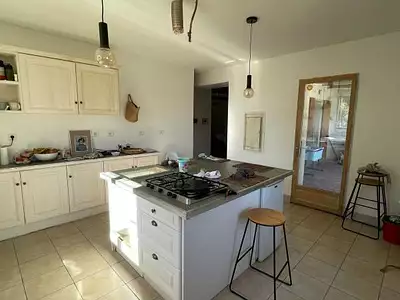 Maison, 170 m²