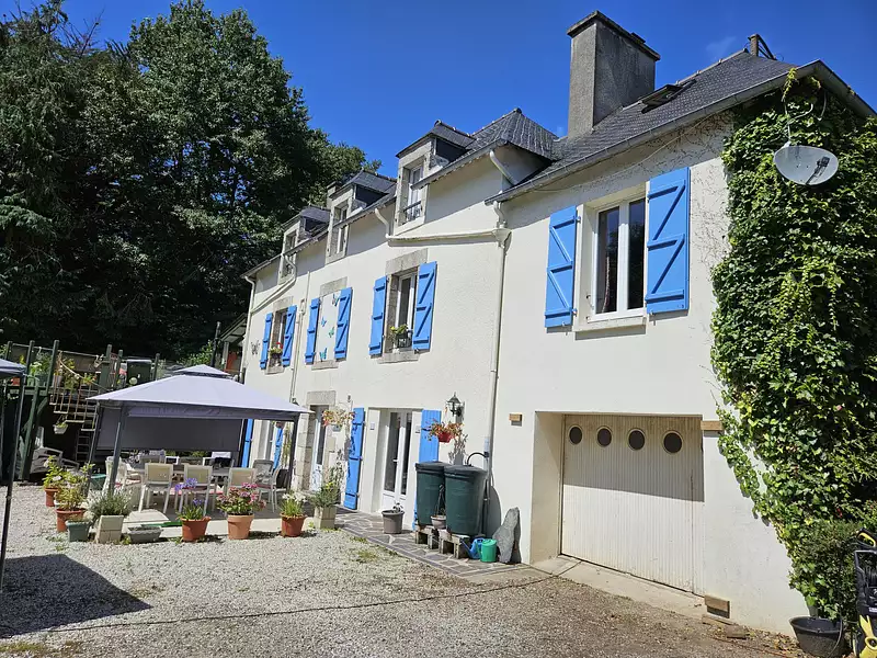 Maison, 166 m²