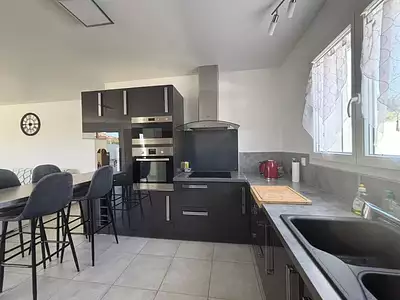 Maison, 94 m²