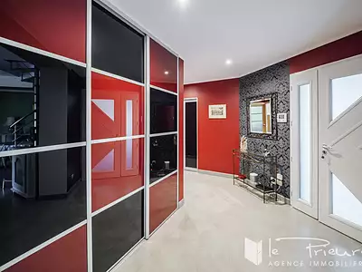 Maison, 176,02 m²