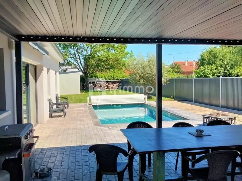 Maison, 185 m²
