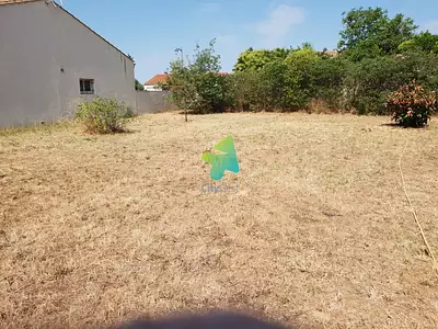 Terrain, 855 m²