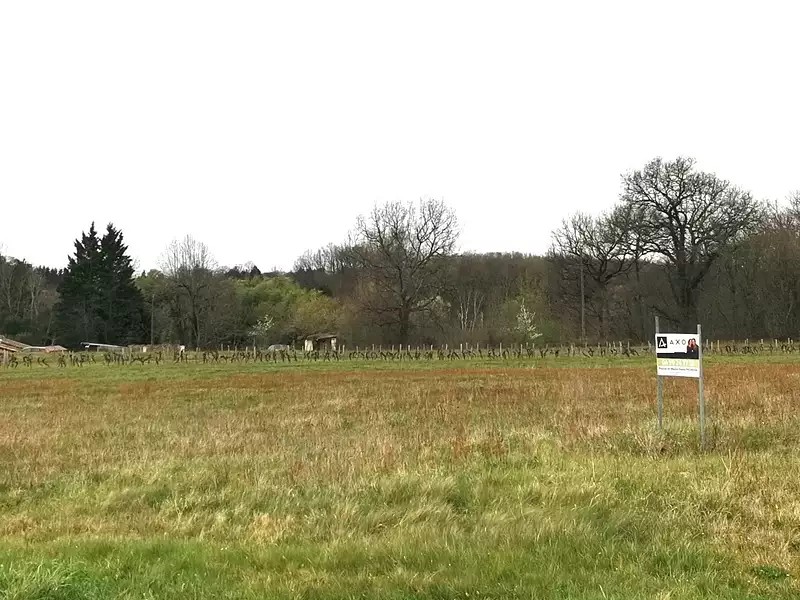 Terrain, 1 300 m²