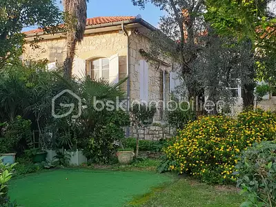 Maison, 360 m²