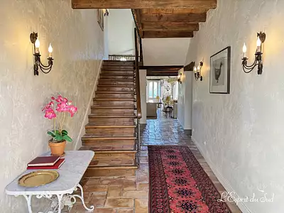 Maison, 750 m²