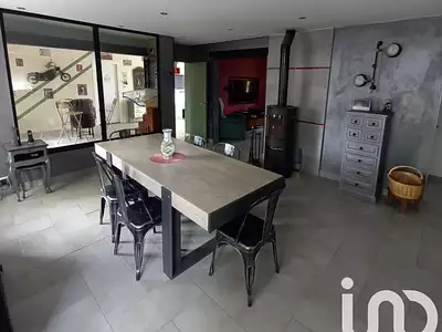 Maison, 166 m²