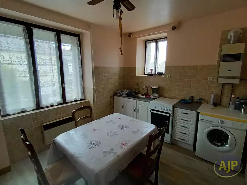 Maison, 164 m²