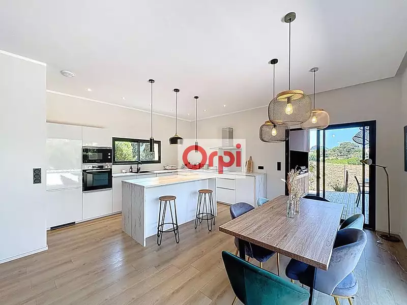 Maison, 105 m²