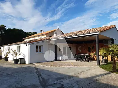 Maison, 215 m²