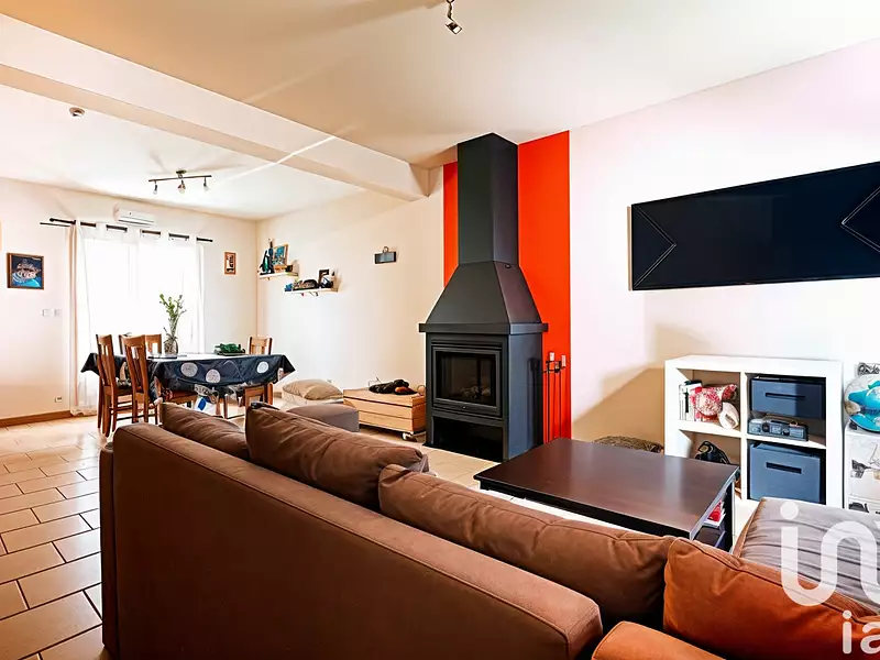 Maison, 99 m²