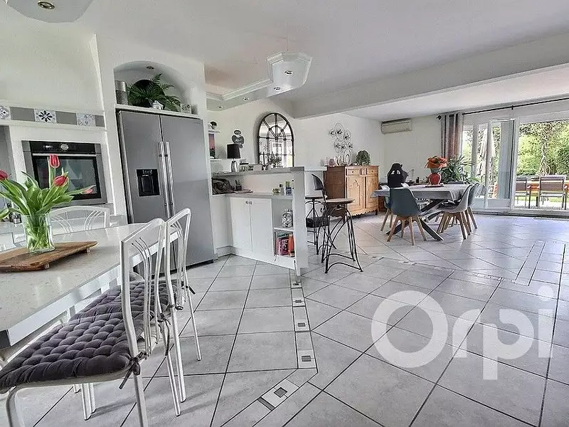 Maison, 147 m²