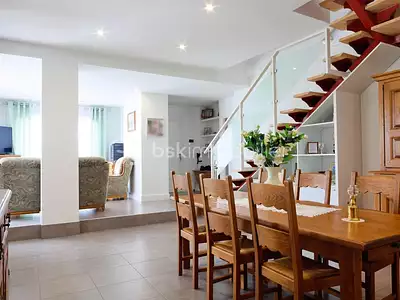 Maison, 168 m²